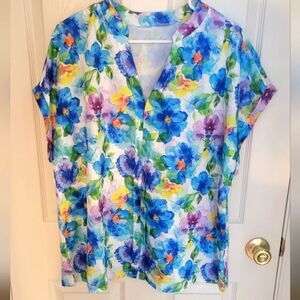 Women's Floral Detail Top NWOTS 1xl